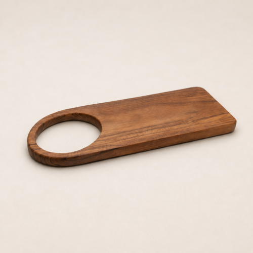 MOC-KT-PCB-S MOCCALO small wooden cutting board with a handle on a cream background