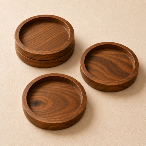 MOC-RT-CST-SET MOCCALO round wooden coasters arranged as a set, each showing different wood grain